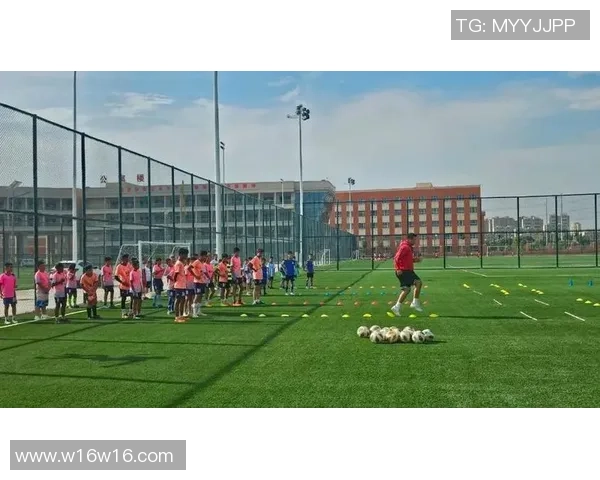 探索日本足球训练中的体能提升方法与实践技巧