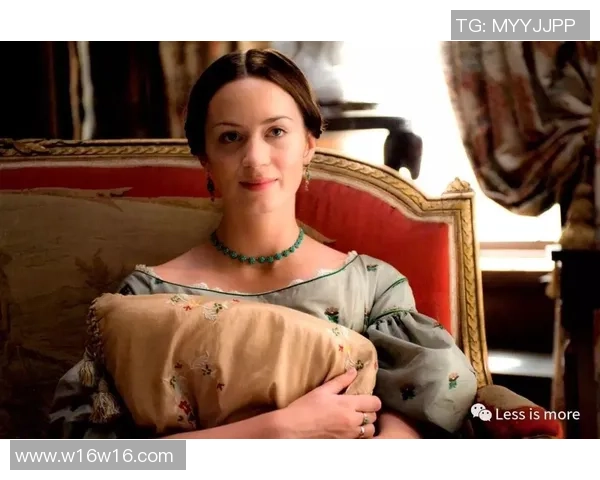 足球明星女友的时尚审美与魅力风格探讨