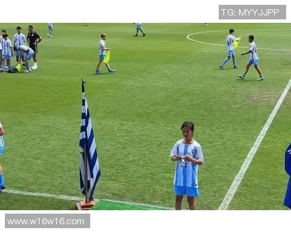 足球明星女儿在比赛中展现惊人天赋引发热议视频曝光