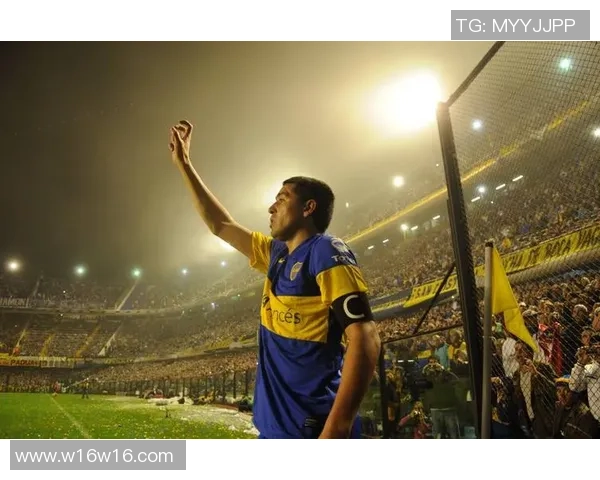 足球明星小蜘蛛的真实身份揭秘及其在足球界的影响力分析