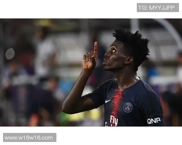 足球明星总统维阿的传奇人生与国家发展的交汇点 足球明星总统维阿的传奇人生与国家发展的交汇点