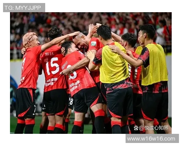 足球明星是否已经抵达曼谷引发球迷热议与期待 足球明星是否已经抵达曼谷引发球迷热议与期待