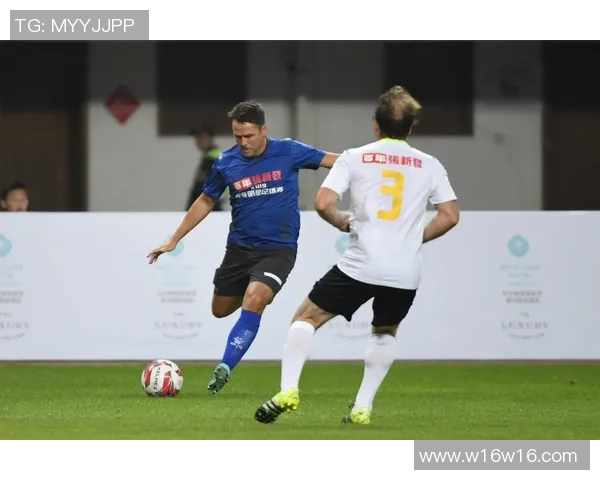 足球明星日常生活揭秘他们在场外的兴趣爱好与休闲活动