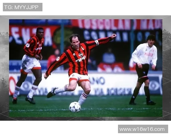 足球明星的辉煌历程与足球运动的魅力探索全方位解析与精彩瞬间回顾