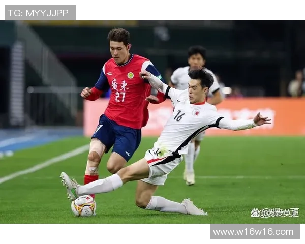 足球明星突发重病视频曝光引发球迷广泛关注与担忧